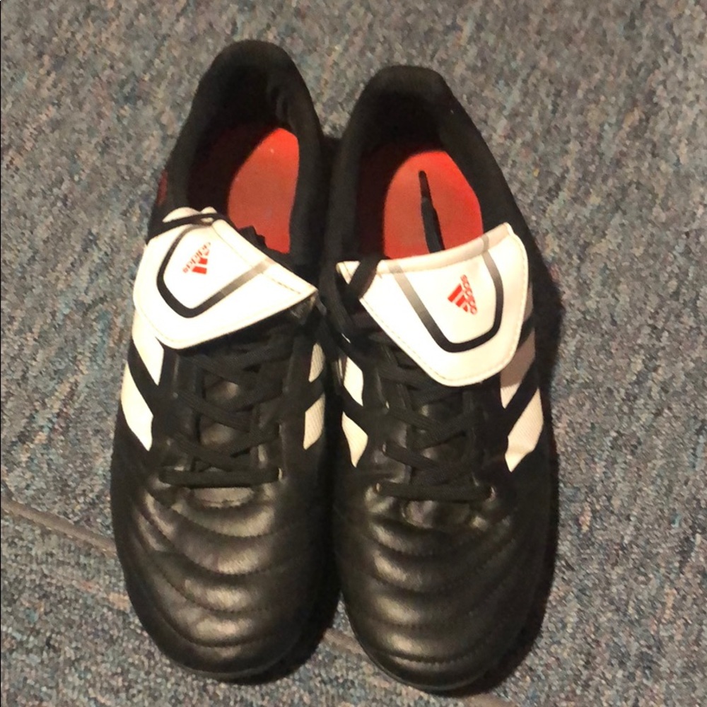 Soccer cleats in hardly used condition.